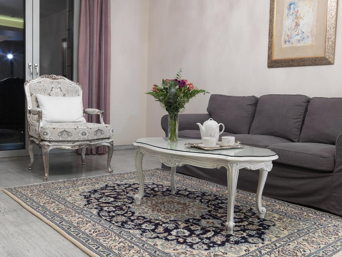 Hondos Classic Hotel & Spa Nestani Buitenkant foto