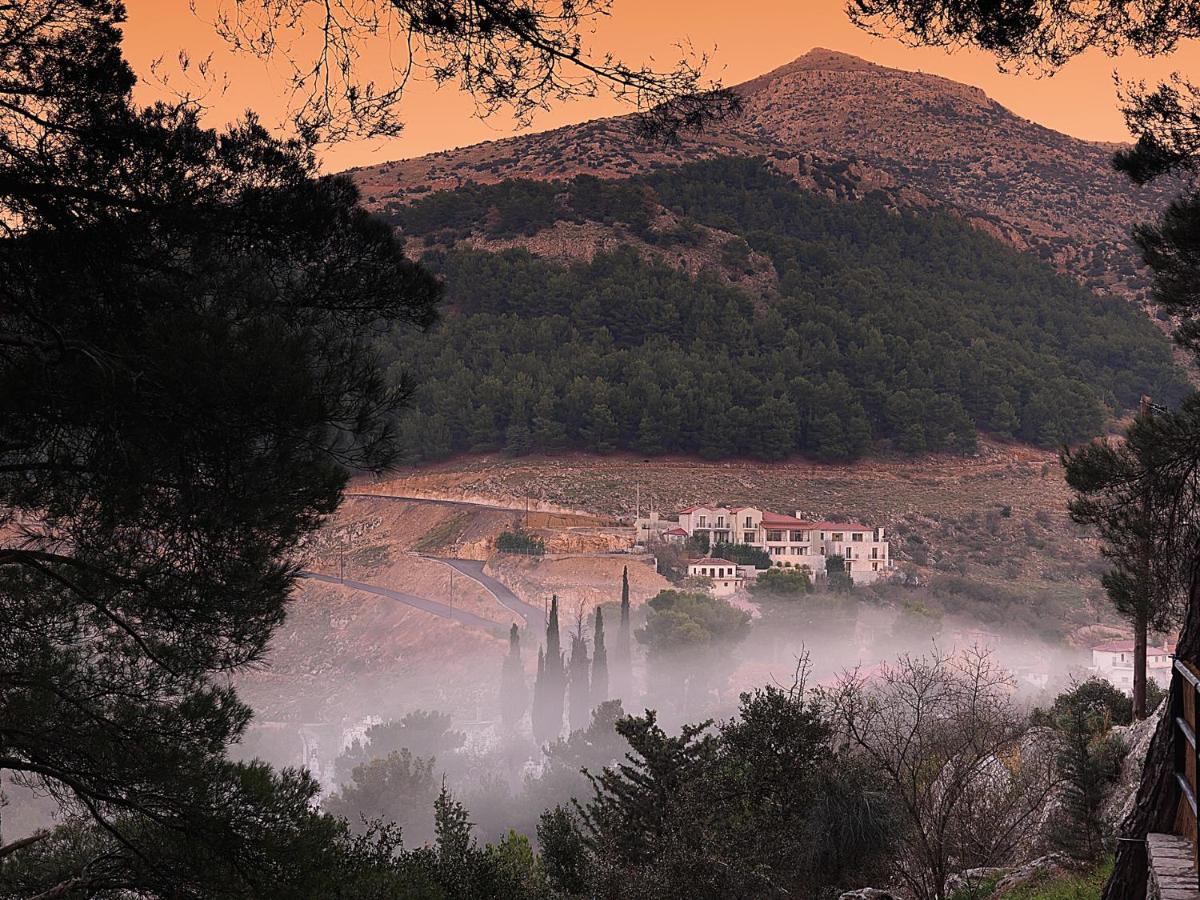 Hondos Classic Hotel & Spa Nestani Buitenkant foto